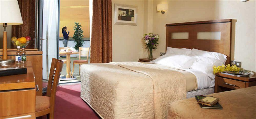 Tara Hotel Killybegs Buitenkant foto